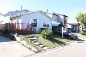 Detached Castleridge Estates homes