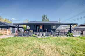 Detached Diamond Valley homes