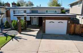 Detached Redwood homes