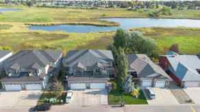 Semi Detached (Half Duplex) Strathmore homes