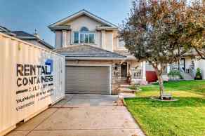 Detached McKenzie Lake homes