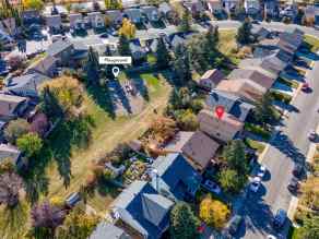 Detached Edgewater homes