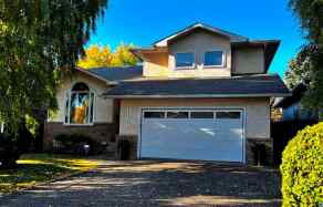 Detached Ridgewood homes