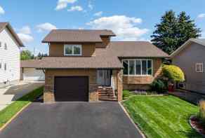 Detached Ridgegate homes