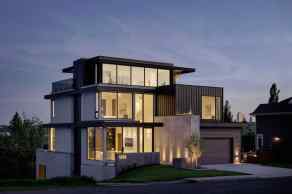 Detached Briar Hill homes