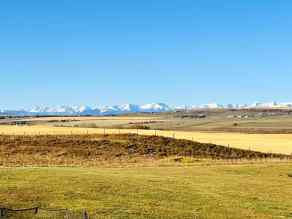 Detached Rural Foothills County homes