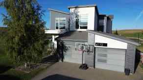 Detached Coalhurst homes