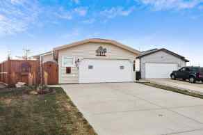Detached Carstairs homes