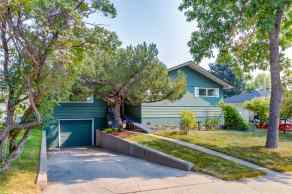 Detached Queens Park Village homes