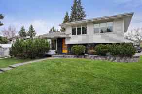 Detached Charleswood homes