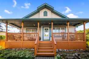 Detached Irricana homes