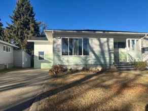 Detached Augustana homes