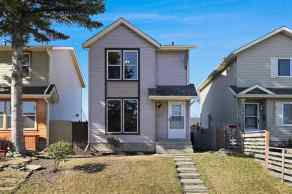 Detached Castleridge Estates homes