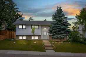 Detached Huntington Hills homes