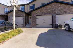 Row/Townhouse Cardston homes