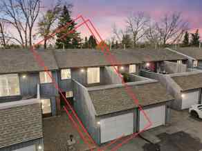 Row/Townhouse Varsity Estates homes