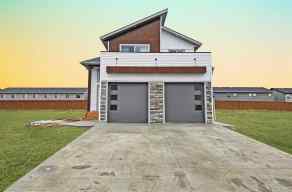 Full Duplex Clairmont homes