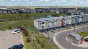 Row/Townhouse Saddle Ridge homes