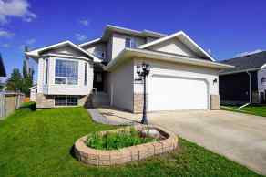 Detached Sylvan Lake homes