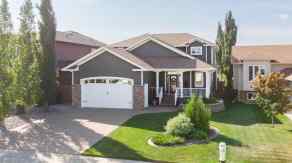 Detached Innisfail homes