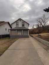 Detached Medicine Hat homes