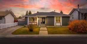 Detached Pineridge homes