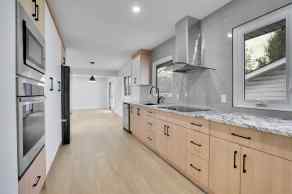 Detached Thorncliffe homes