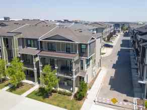 Row/Townhouse Seton homes