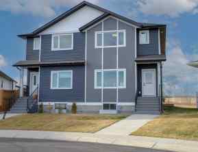 Semi Detached (Half Duplex) Sylvan Lake homes