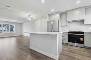 Row/Townhouse Ricardo Ranch homes