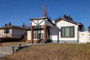 Detached Glenbrook homes