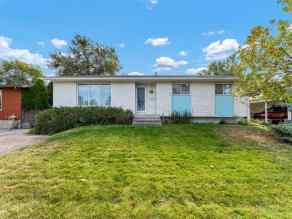 Detached Medicine Hat homes