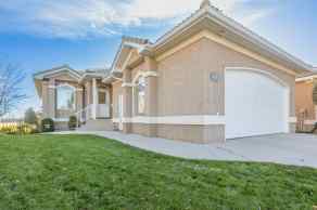 Detached Medicine Hat homes