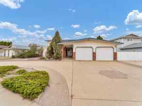 Detached Medicine Hat homes