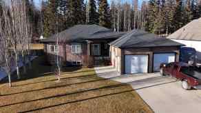 Detached Edson homes