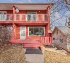 Row/Townhouse Diamond Valley homes