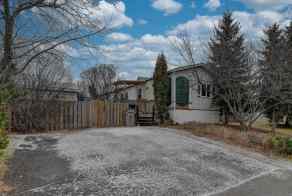 Detached Crystal Ridge homes