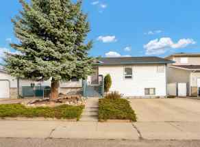 Detached Medicine Hat homes