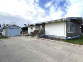 Detached Medicine Hat homes