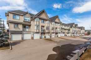 Row/Townhouse Cedarbrae homes
