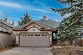 Detached McKenzie Lake homes