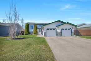 Detached Stettler homes