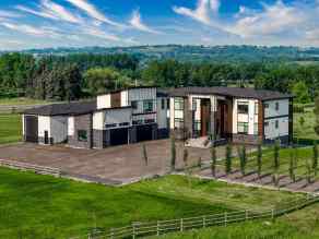 Detached Rural Foothills County homes