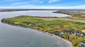 Detached Half Moon Bay homes