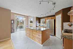 Detached Arbour Lake homes