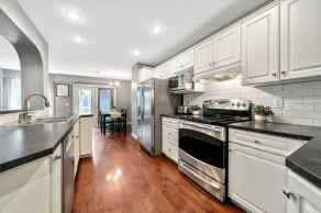 Detached Bridlewood homes