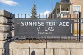 Row/Townhouse High River homes