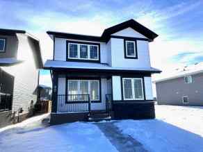 Detached Penhold homes