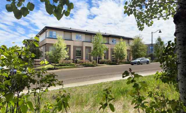 1590 93 Street SW in  Calgary MLS® #A2051141