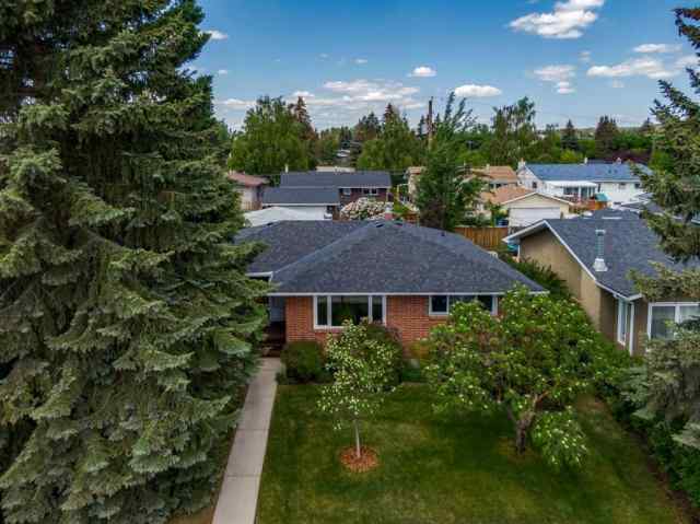 108 Brown Crescent NW in  Calgary MLS® #A2052139